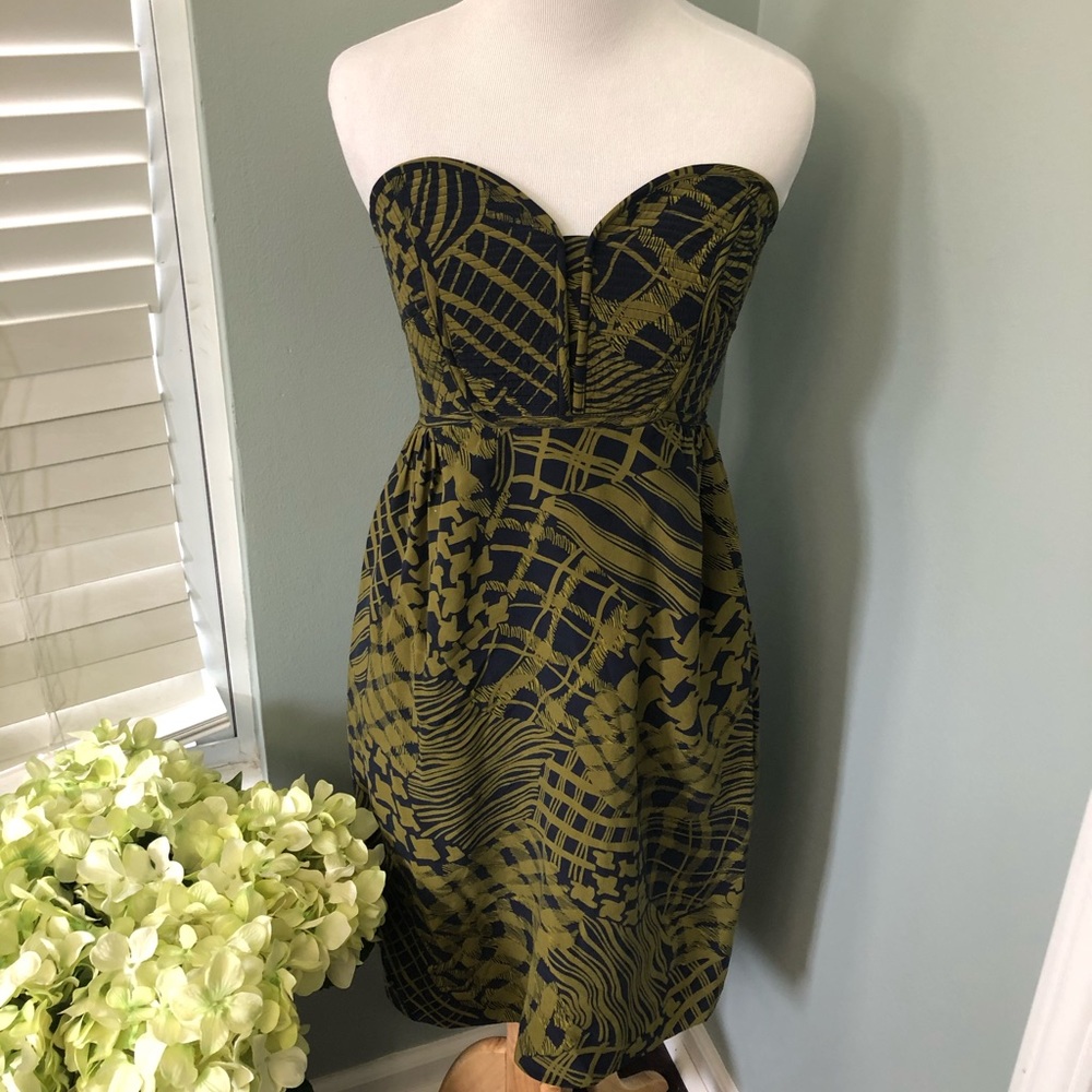 Maple Anthropologie Sweetheart Neckline  Dress 4